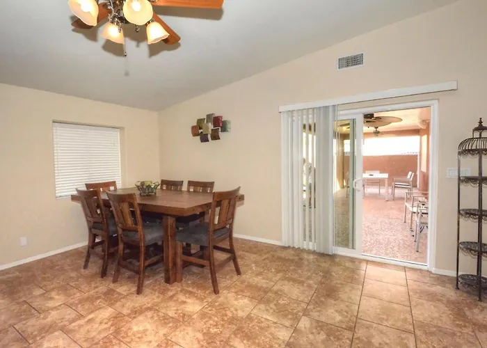 Tequila Sunrise, Large Pool Holiday home