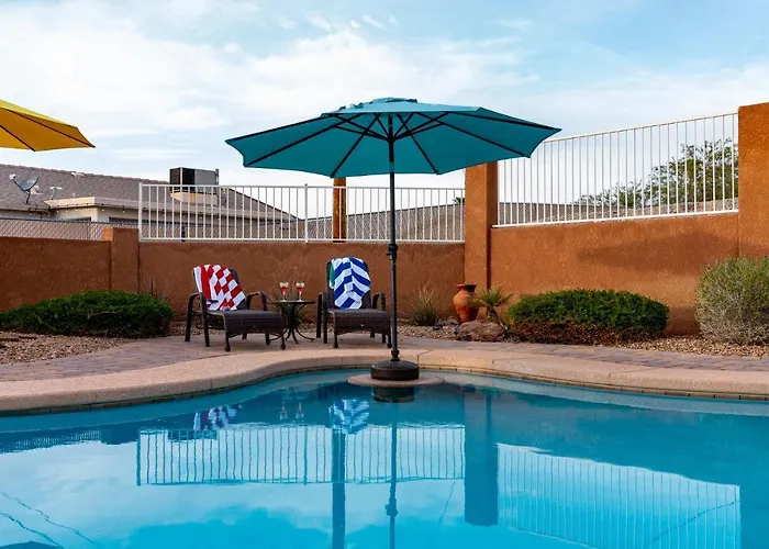 Tequila Sunrise, Large Pool * Lake Havasu City