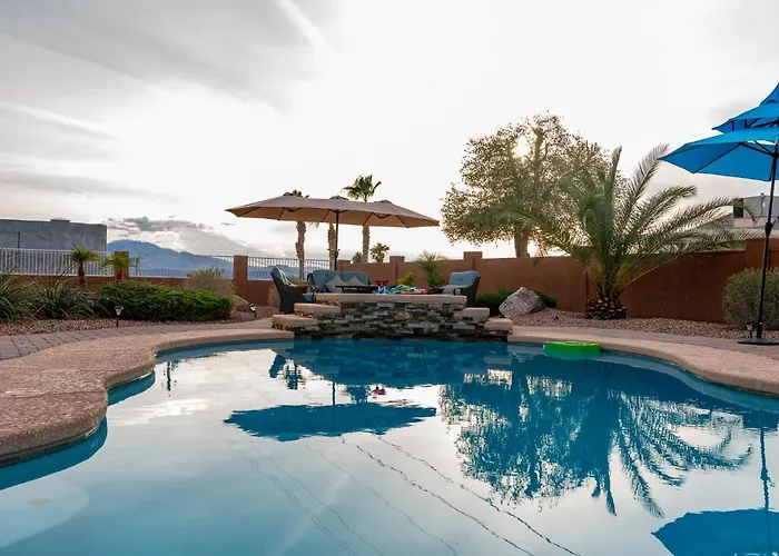 Tequila Sunrise, Large Pool Holiday home