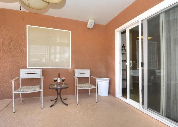 Tequila Sunrise, Large Pool Holiday home *